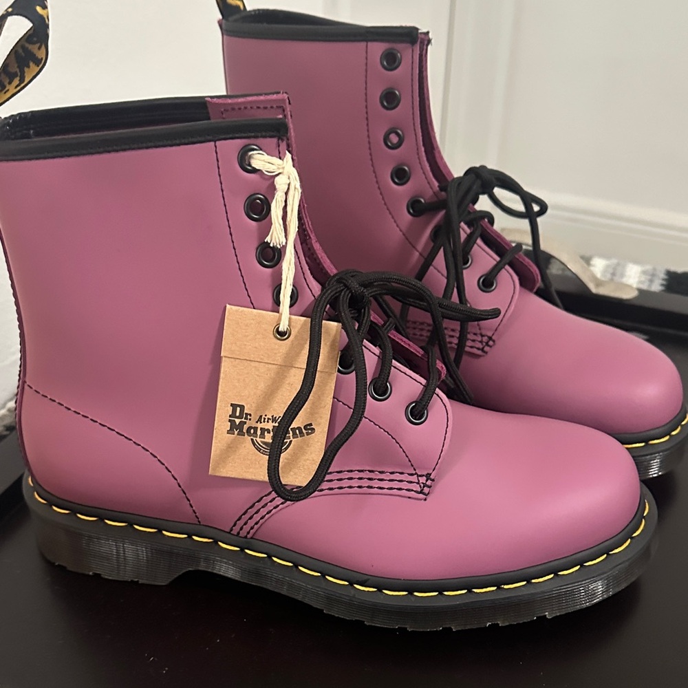 Dr. Martens 1460 Pascal Boots Pink Orchid "Rare Color" Leather Women’s Size 9
